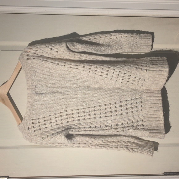 American Eagle - knit sweater - Picture 3 of 3
